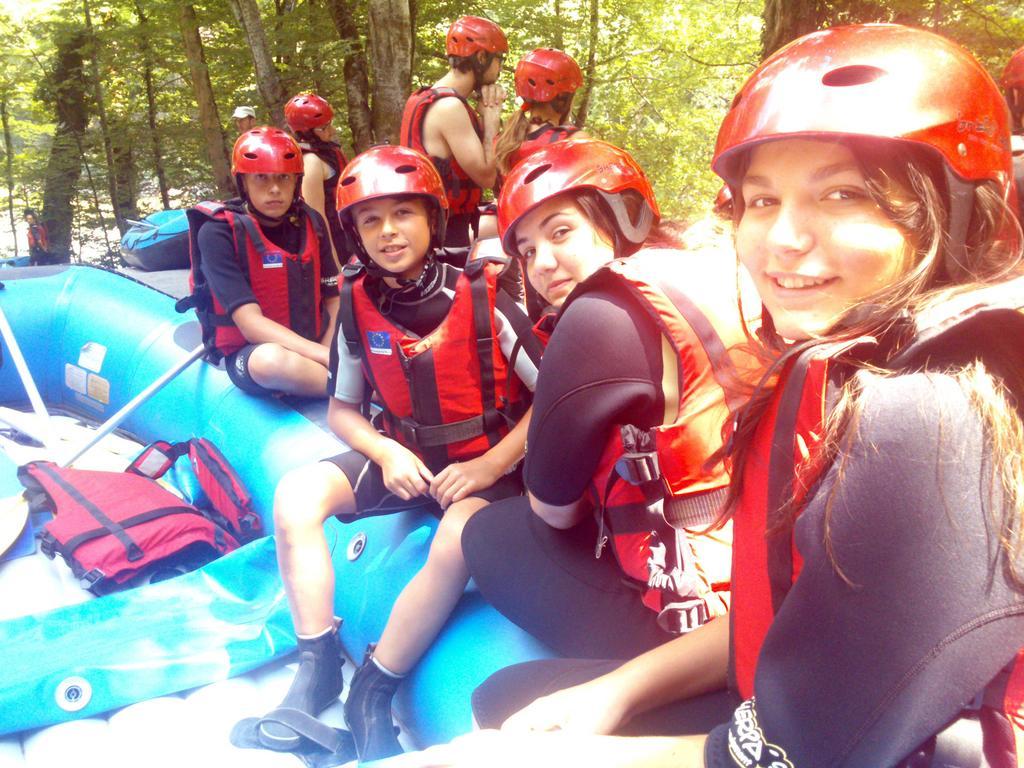 Rafting Camp Tara Center Tri Vodenice Bastasi Exterior foto