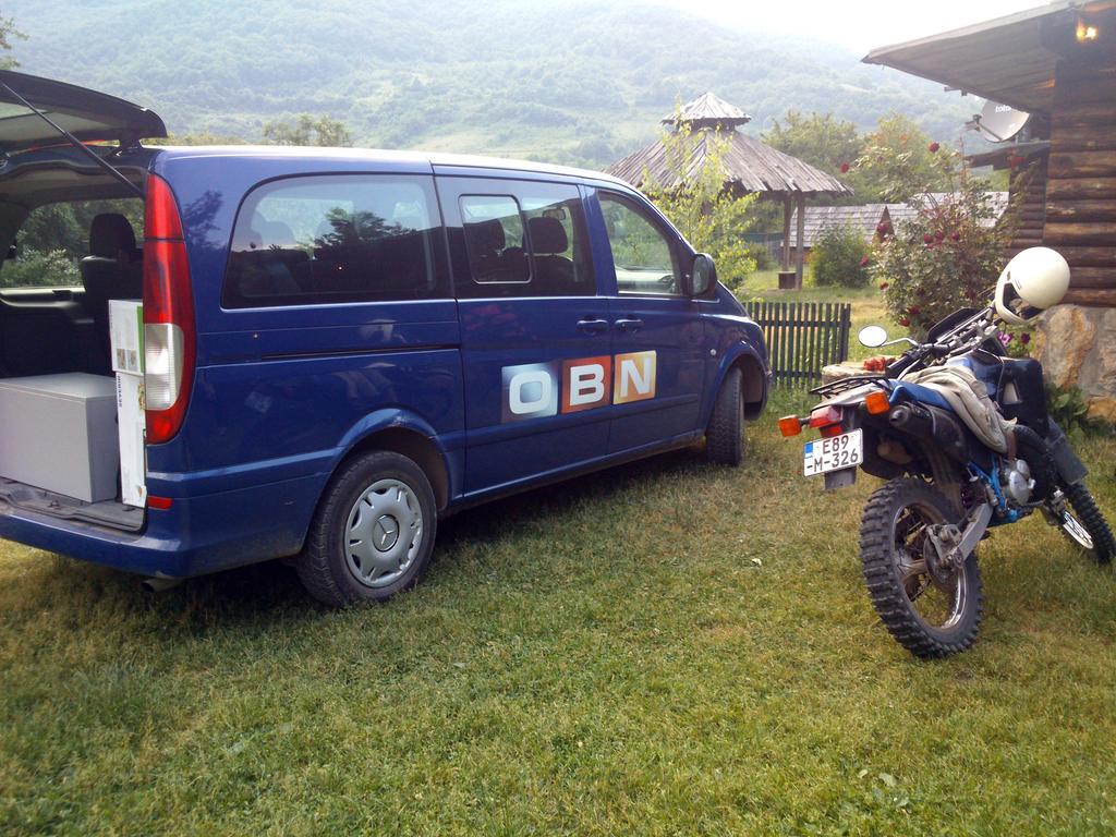 Rafting Camp Tara Center Tri Vodenice Bastasi Exterior foto