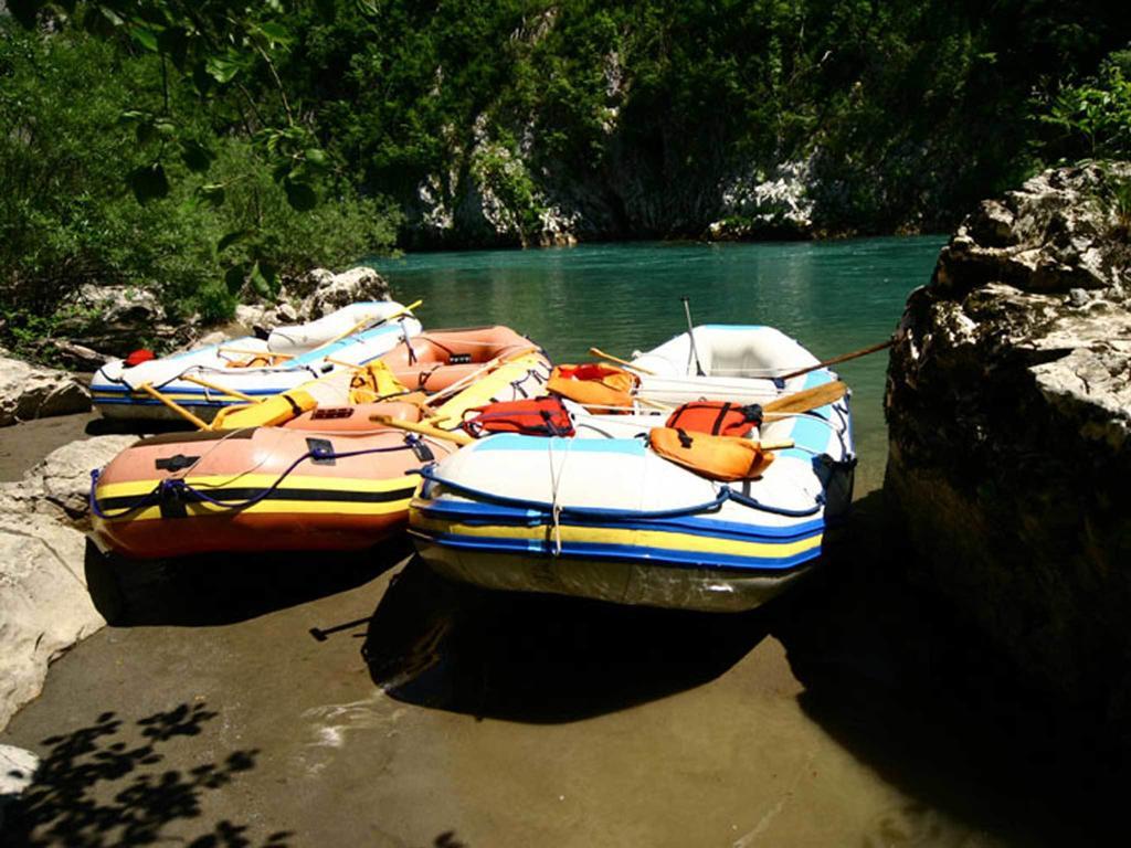 Rafting Camp Tara Center Tri Vodenice Bastasi Exterior foto