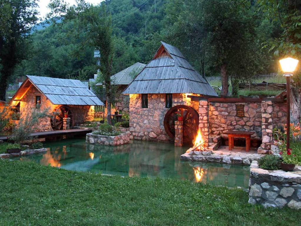 Rafting Camp Tara Center Tri Vodenice Bastasi Zimmer foto